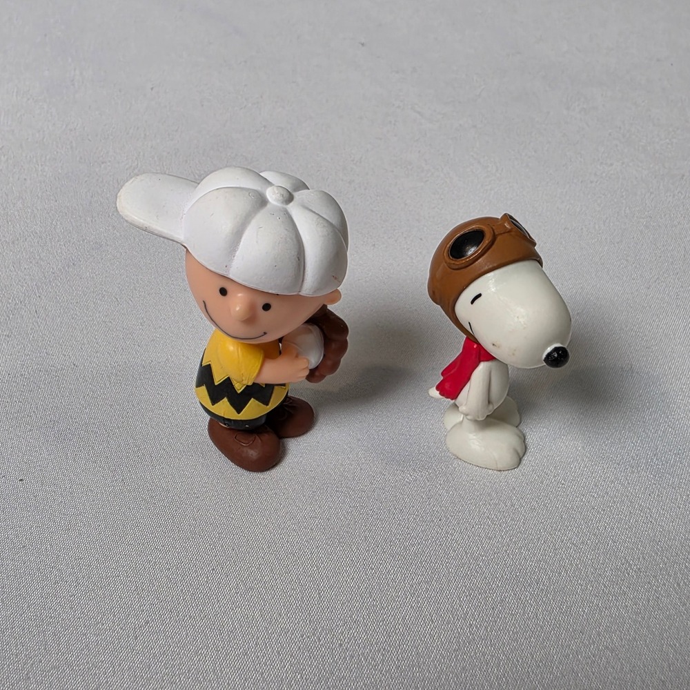 Peanuts Miniature Figures Charlie Brown Baseball Snoopy Flying Ace Set